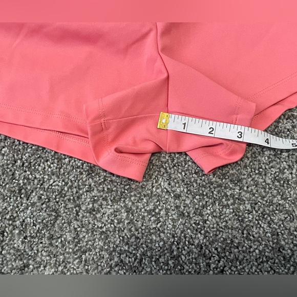 Women’s Columbia sportswear shorts. Size medium. - Picture 5 of 8